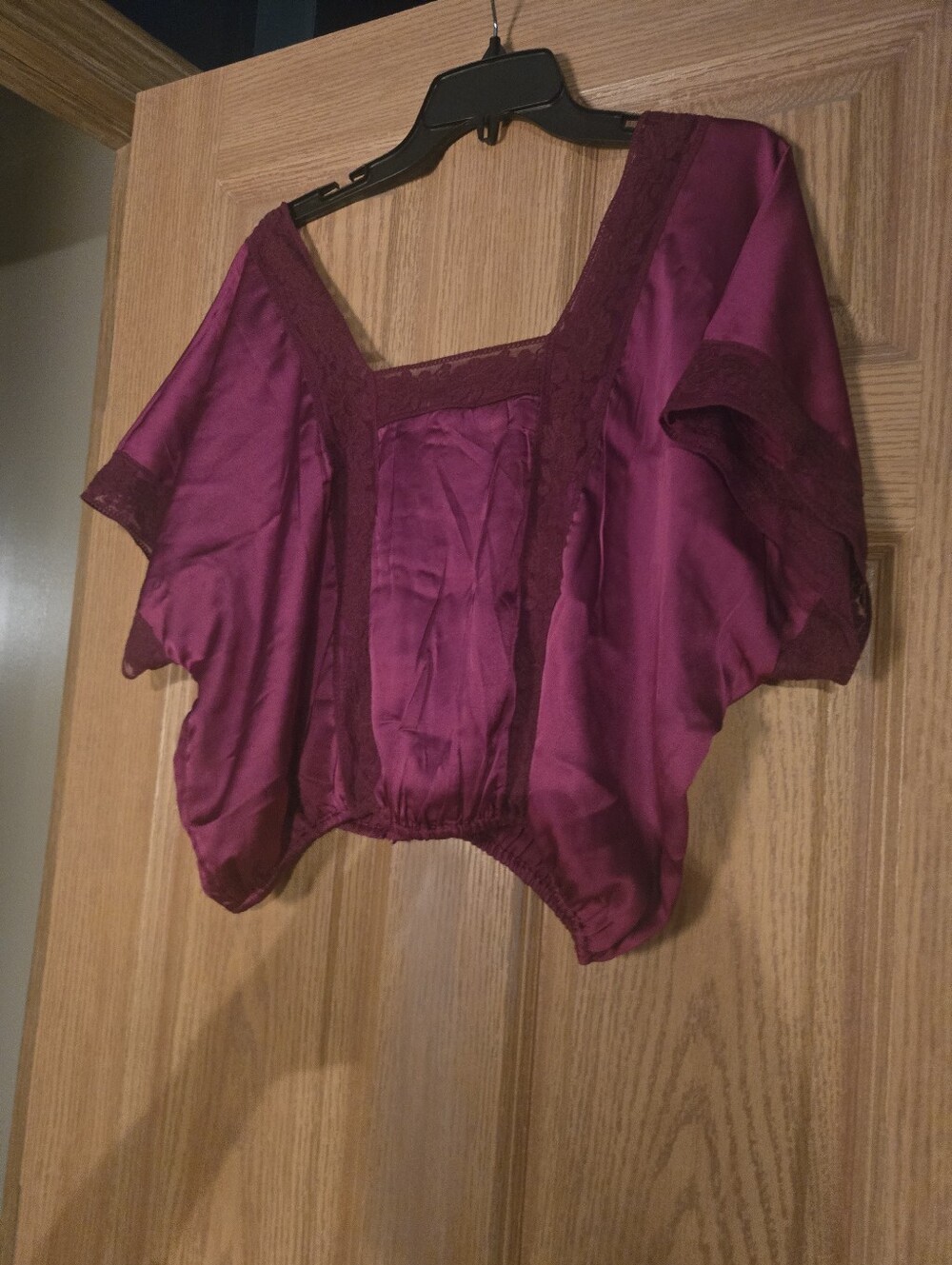 NWT Kimchi Rose Silky Purple Top Urban Outfitters Sz M - Picture 4 of 4
